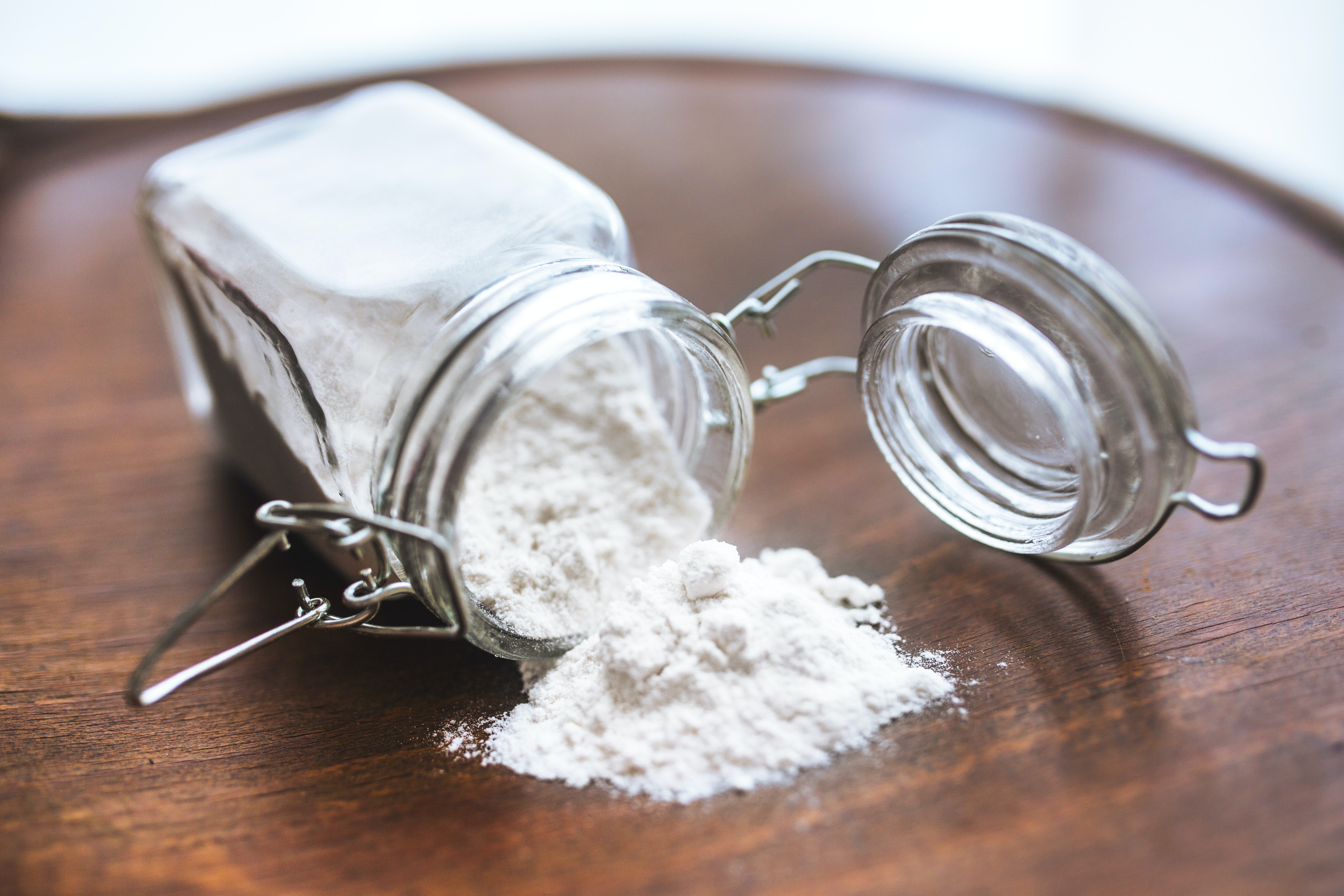 Brushing Teeth with Baking Soda: Uses and Side Effects
